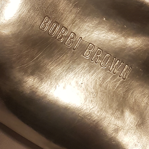 Bobbi Brown Metallic Silver Makeup Bag Cosmetic Case Wristlet Wallet Purse - Picture 10 of 16